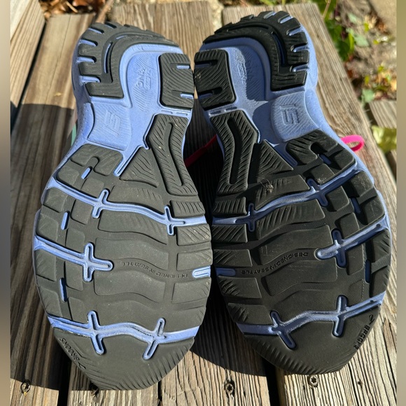 Brooks Ghost 15 Pink and Purple Running Sneakers Walking Shoes Long Distance - Picture 6 of 7